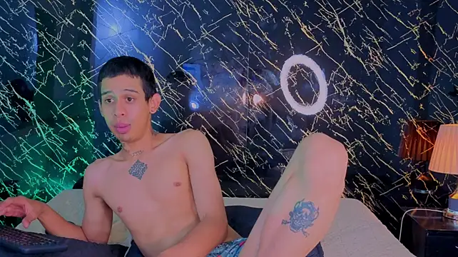 skyline_ryan's Live XXX Chat