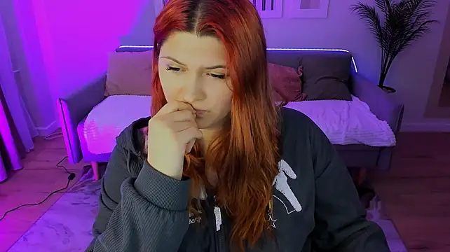 Chat +18 de FieryMilena ao vivo