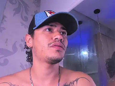 Chat +18 de AlexDominus ao vivo