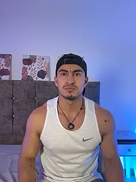 Chris_Clarck Adlı Modelin Canlı XXX Sohbeti