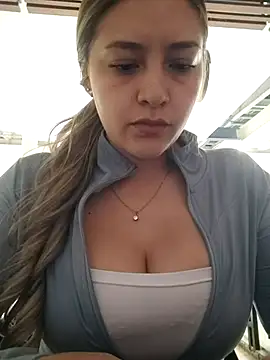 alana_69 élő XXX-chatje