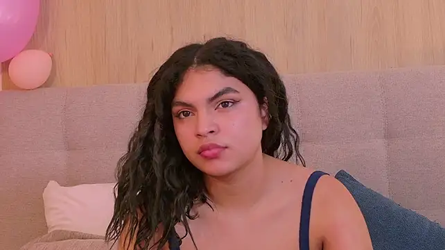 MelodyAlvarez Adlı Modelin Canlı XXX Sohbeti