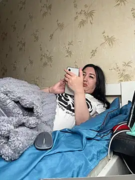 Naughtbaby_2025's Live XXX Chat
