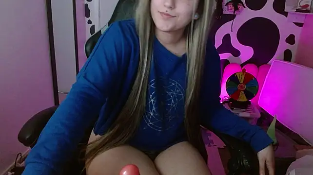 hi_elora's Live XXX Chat
