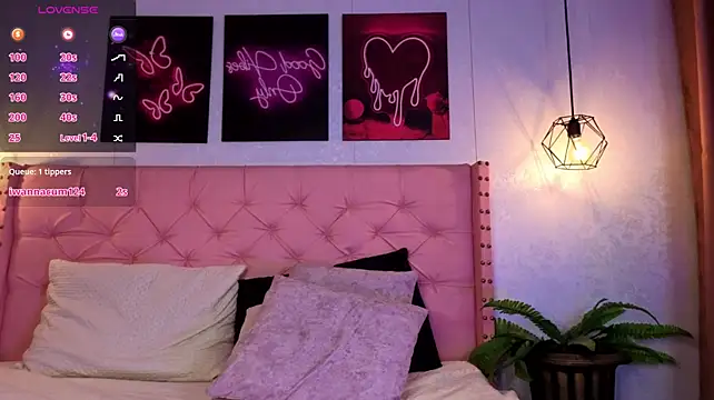 dark__nymph Adlı Modelin Canlı XXX Sohbeti