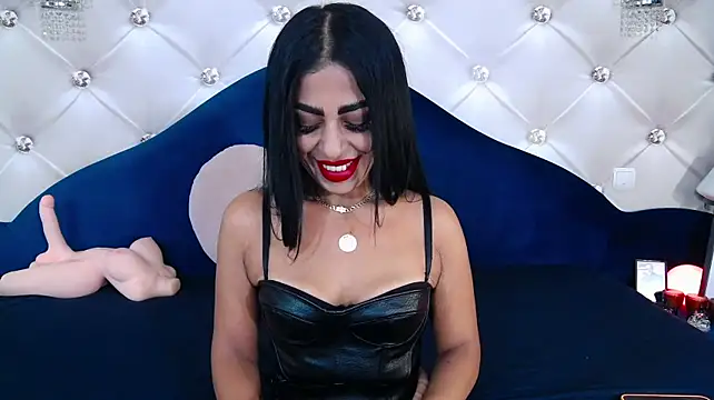 Chat +18 de NoirKaylah ao vivo