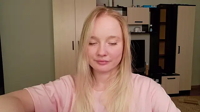 Shawty_Mia's Live XXX Chat
