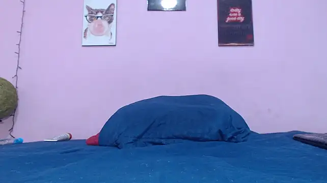 tiberius_blaunch élő XXX-chatje