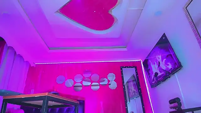 TiffanyMackensyy's Live XXX Chat
