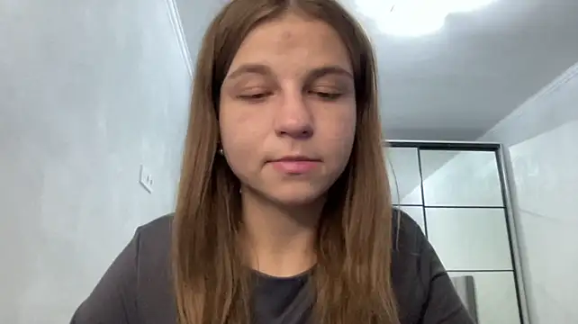 HwaTrippel's Live XXX Chat