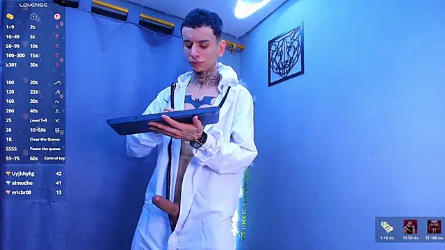 TheBatMansion élő XXX-chatje