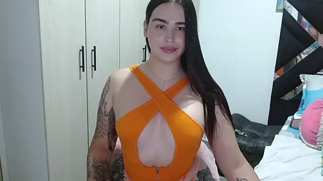 Chat XXX ao vivo de SarithaBunny