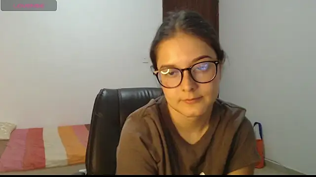 MadieeLorez Live XXX-chat