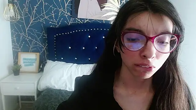 XXX chat uživo modela Allyshon_