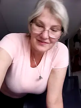 Živý XXX chat irinamaux