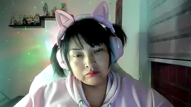 Shaddycute_ live XXX chat