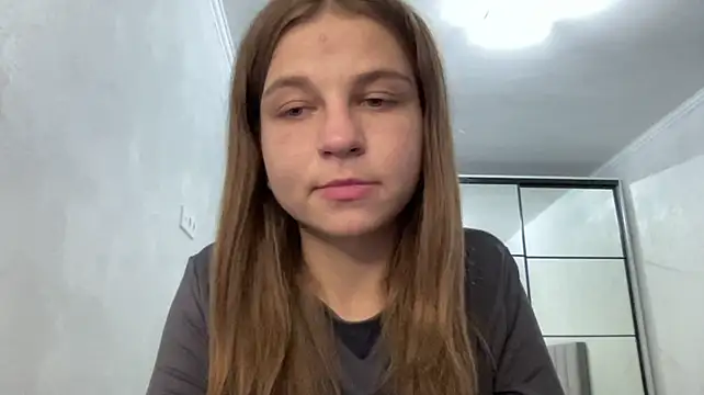 HwaTrippel's Live XXX Chat