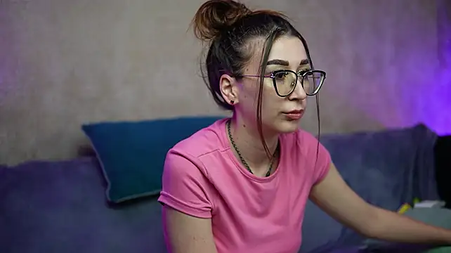 Show modela KimJada na web-kameri