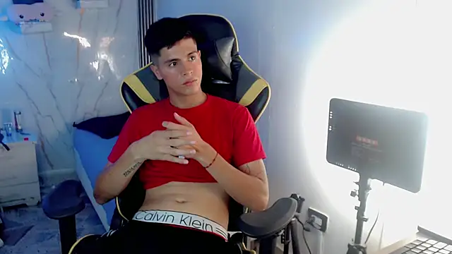 XXX chat uživo modela Ascii_one