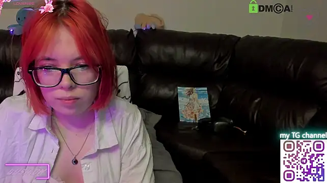LinneaChan's Live XXX Chat
