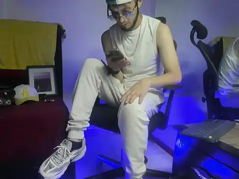 mark_splinter09 Chat XXX live