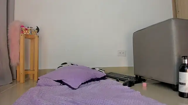 Chat XXX ao vivo de Nanny_11