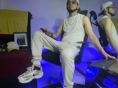 mark_splinter09 Chat XXX live