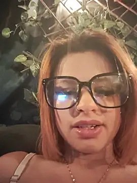 Cataleya_16's Live XXX Chat