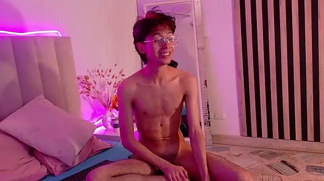 Twink_Sebas7 Adlı Modelin Canlı XXX Sohbeti