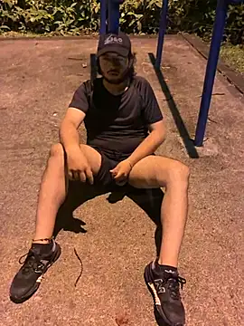 TonnyBottom Live XXX Chat