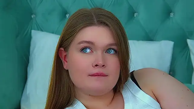 XXX chat uživo modela CrystalLyons
