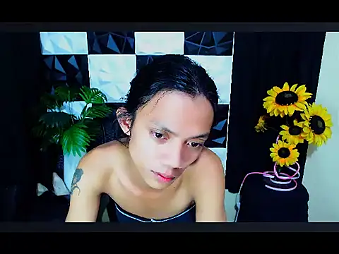 XwildCUcumberX Chat XXX live
