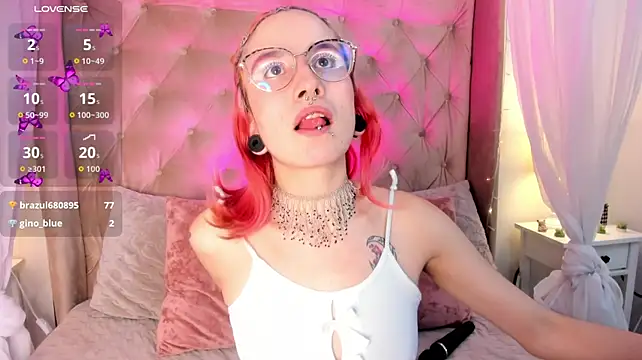 Chatroom XXX en direct de Alice__Moon__