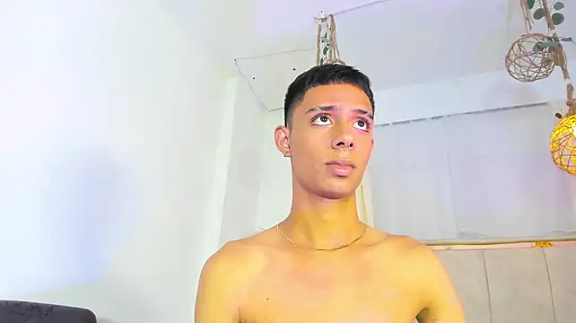 valentin_knox's Live XXX Chat