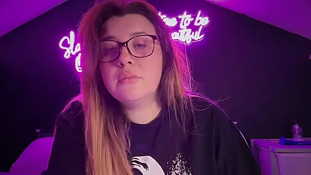 Chatroom XXX en direct de curvy_rosie69
