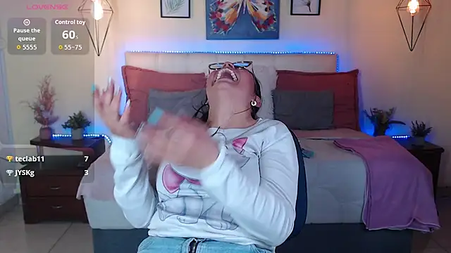 Megan_05_のライブXXXチャット