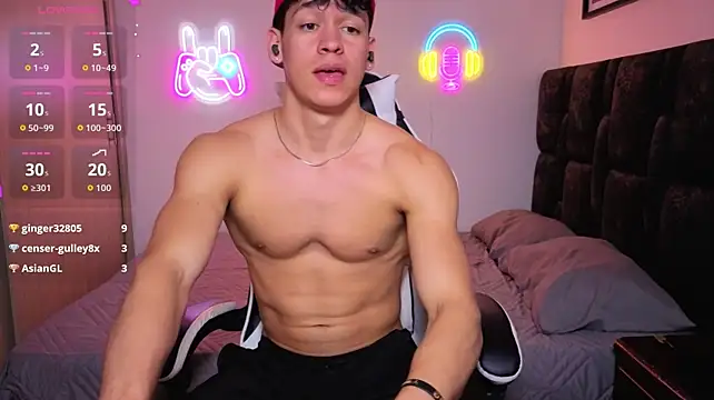 Luke_Muscle's Live XXX Chat