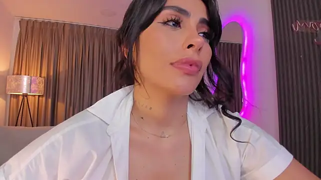 Chat +18 de Sarah_Stone_ ao vivo