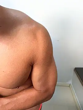 asiajustin11 Chat XXX in diretta