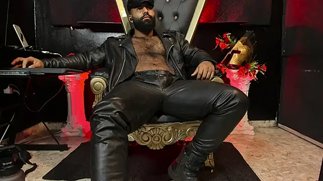 Онлайн чат XXX BeardAndrew