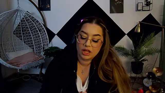 Katewalker_ élő XXX-chatje
