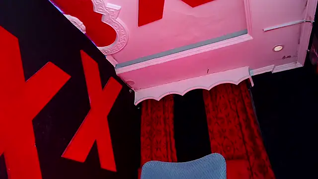 abrilbigcock Live XXX-chat