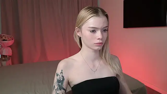 i_sweet_bunny_ Show in webcam