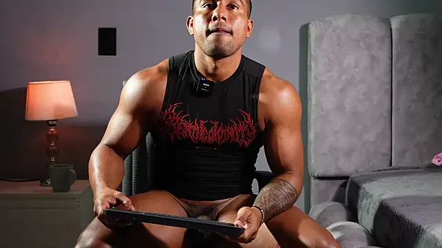Онлайн чат XXX CallumMuscle