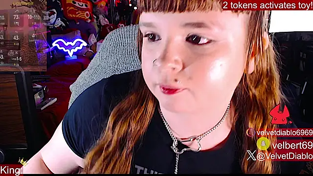 Chatroom XXX en direct de VelvetDiablo
