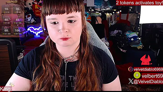 VelvetDiablo's Live XXX Chat