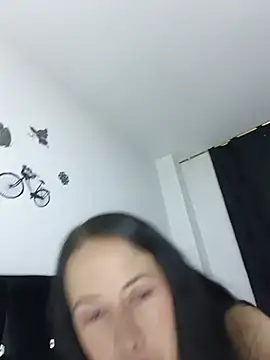 MiaForever1's Live XXX Chat