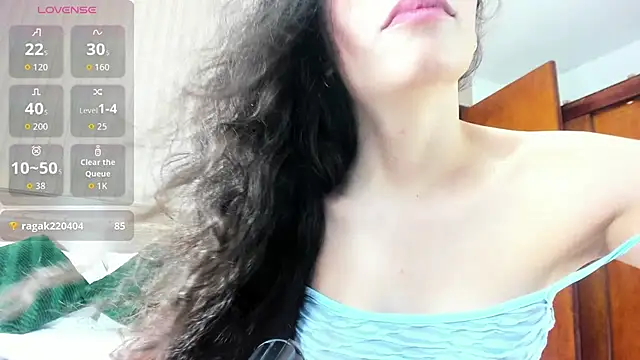 Chat +18 de valeryn__rosse ao vivo