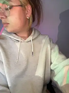 Joyce-fire's Live XXX Chat