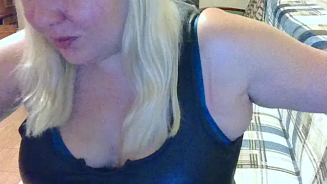 XXX chat uživo modela Leylisse
